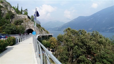 Lago di Garda - sever, Monte Baldo a Tremalzo