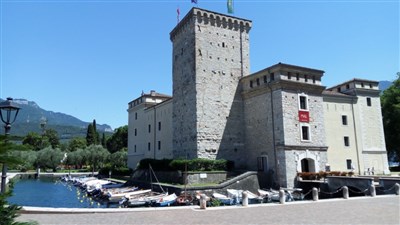 Lago di Garda - sever, Monte Baldo a Tremalzo