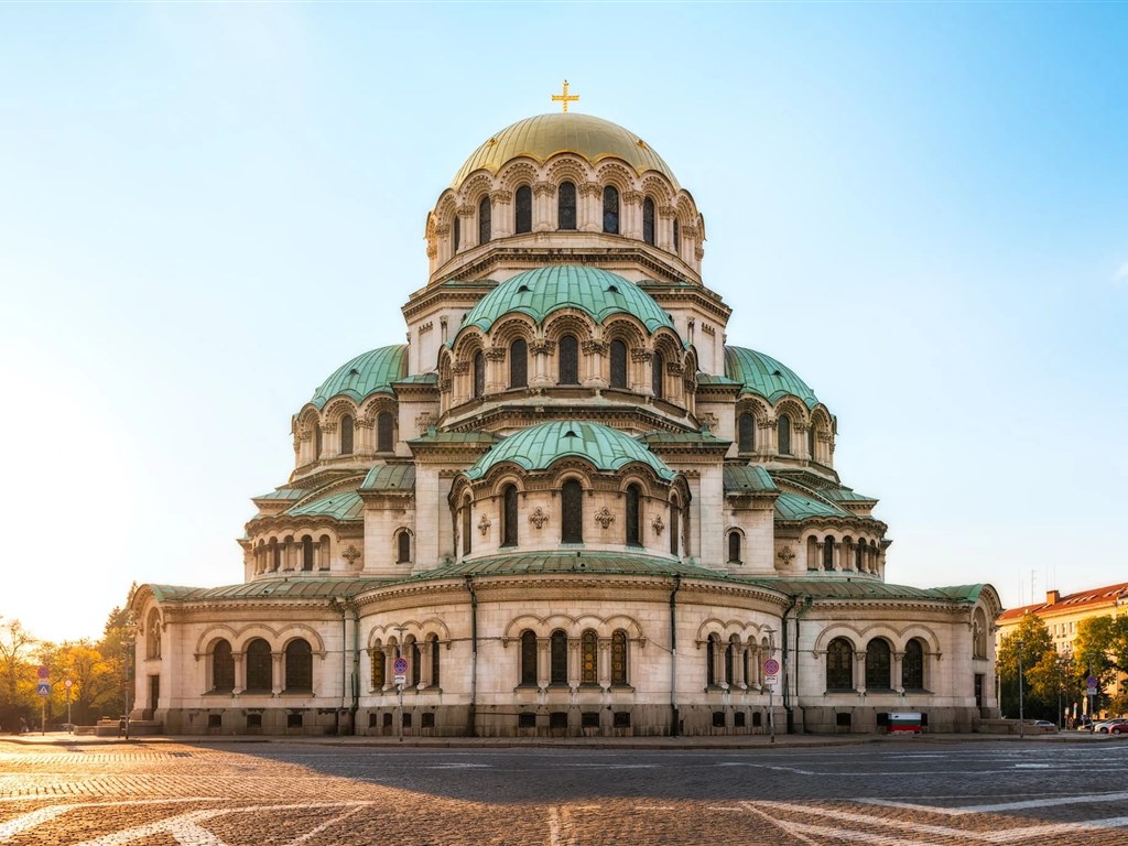 Za prírodnými a historickými krásami Bulharska