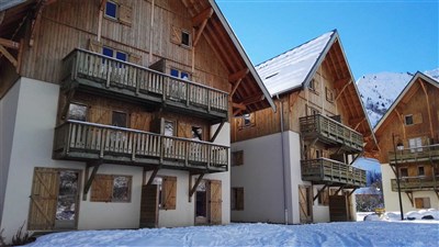 Les Sybelles – L'Orée des Pistes - rezidence Les Fermes de St. Sorlin*** složená z 12 chaletů