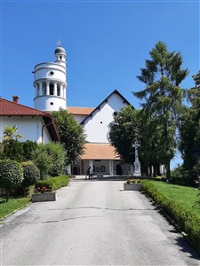 Julské Alpy a SlovinskJulské Alpy a Jadrano