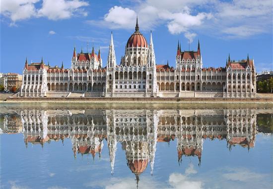 Budapešť a termály Szechényi